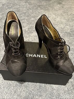 ❤️ Chanel CC Suede And Satin Booties-RARE. Size 8.5-9